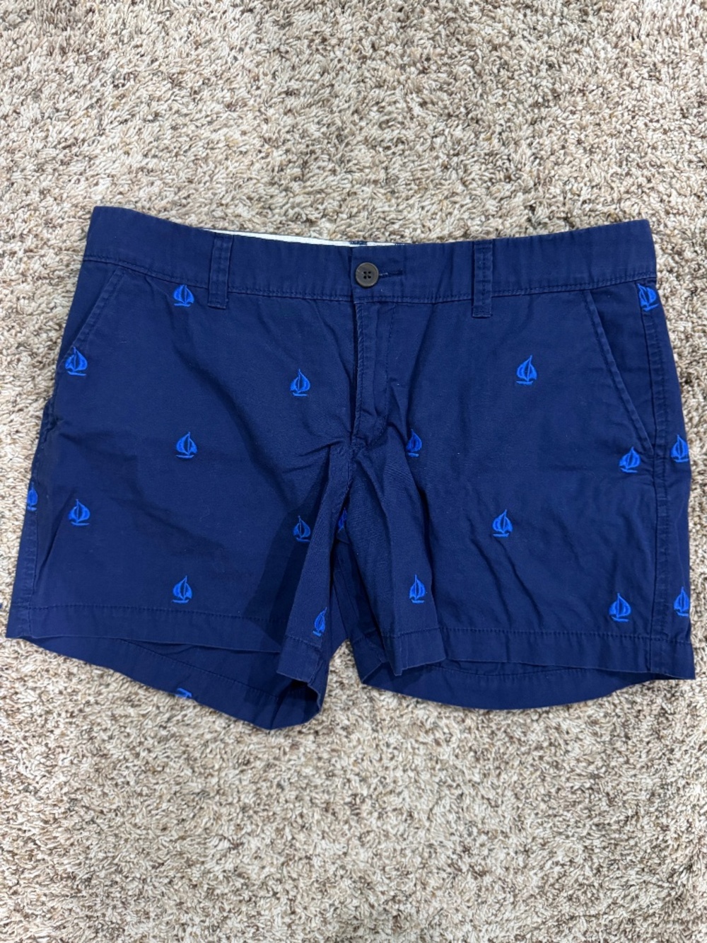 Old Navy women's navy shorts with embroidered blue sailboats size 8 NEW